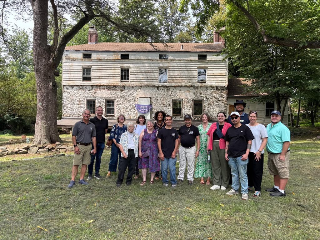 Friends of Olmsted-Beil House Host ON Partners on Special Guided Tour
